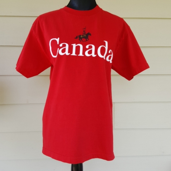 RCMP Elite Tops - 2/$25💥 CANADA RCMP Elite Red Cotton T-shirt  (M)